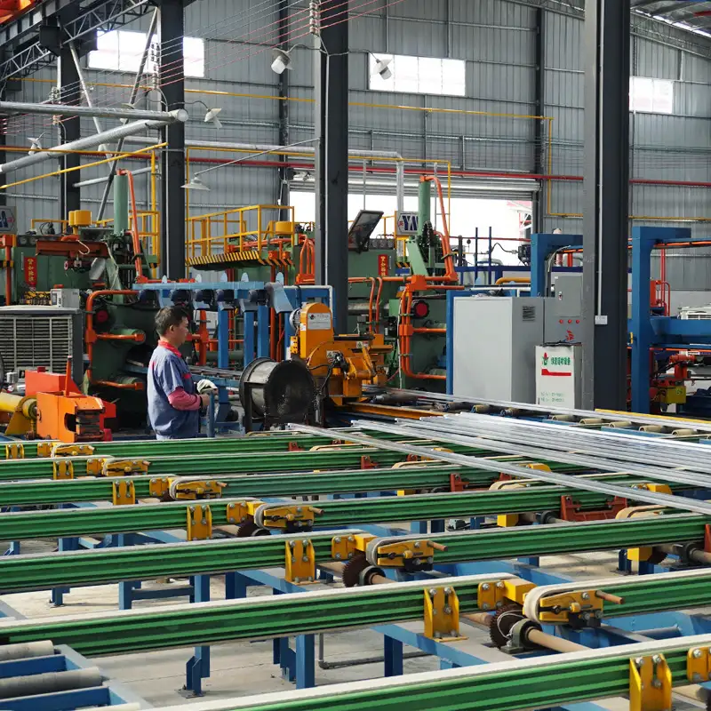 aluminum-profile-extrusion-workshop-operation